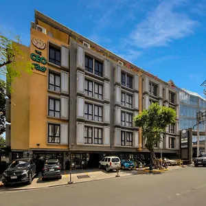 Hotel Super Oyo Capital O 907 Ceo Flats, Makati City